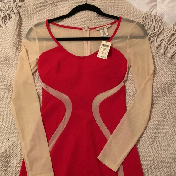 Arden B. (NWT) - Beautiful Red Dress with Nude sleeves - Picture 3 of 9